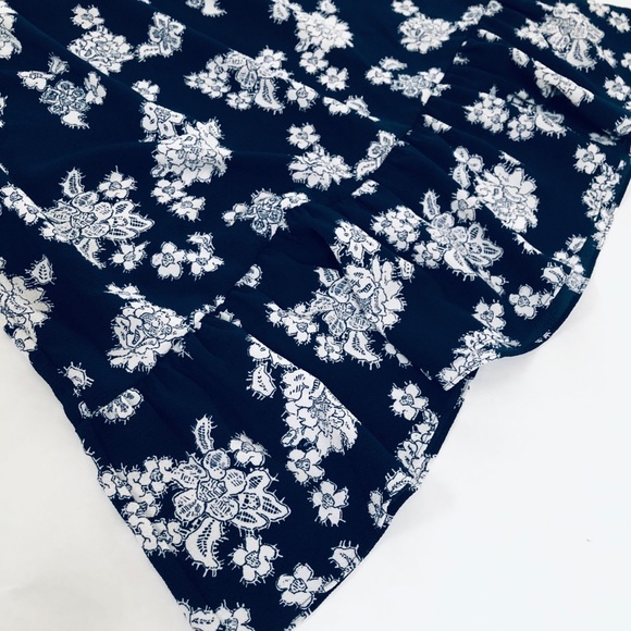 ❌SOLD❌Michael Kors TOSSED FIT & FLARE DRESS - Picture 9 of 11